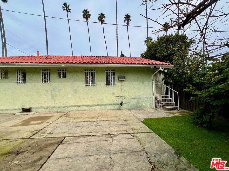 4118 2nd St, Los Angeles, CA 90004-4311