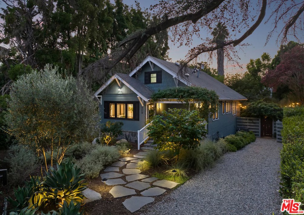 909 Sanborn Ave, Los Angeles CA  90029-3017 exterior