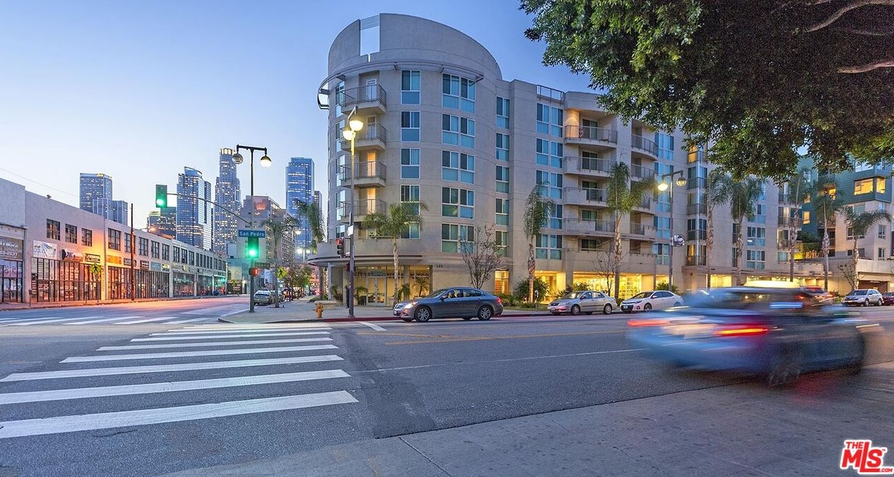 267 San Pedro St, Los Angeles CA  90012-3874 exterior