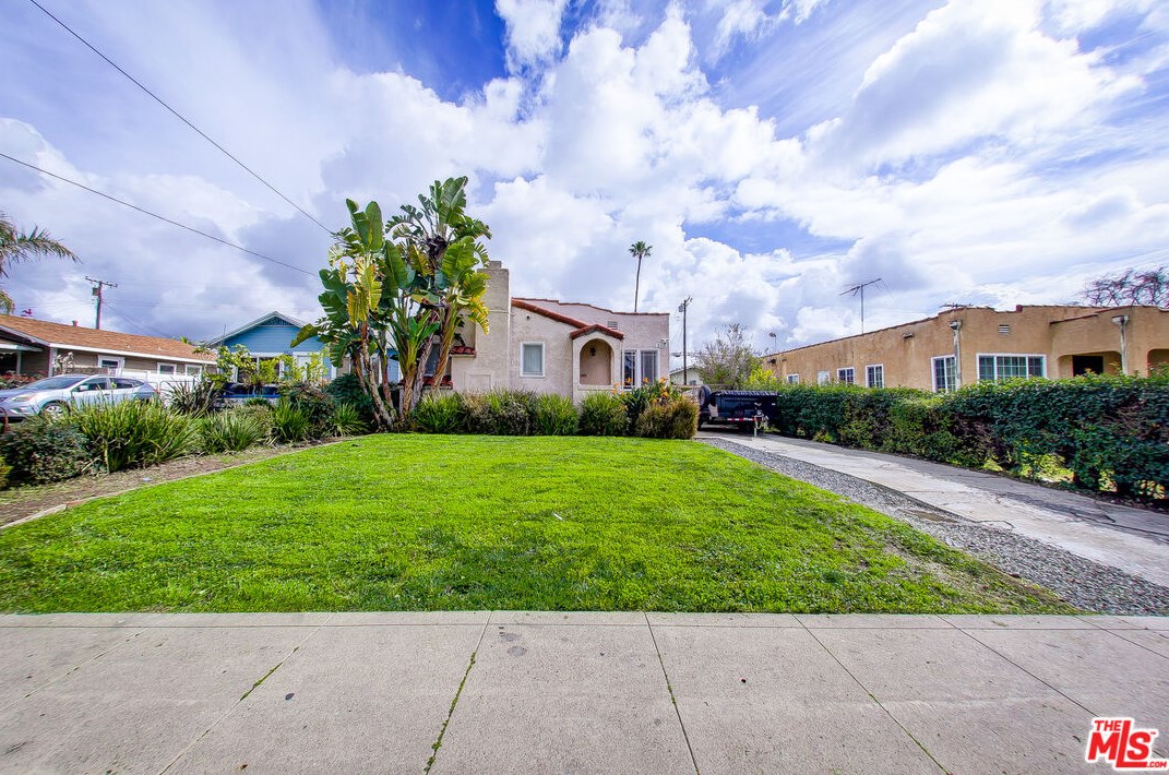 210 College St, La Habra, CA 90631-5507