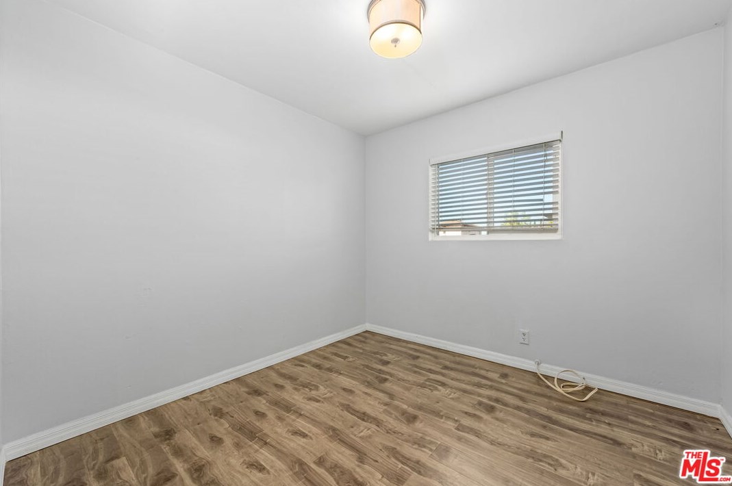 4400 La Clede Ave, Los Angeles CA  90039-1233 exterior