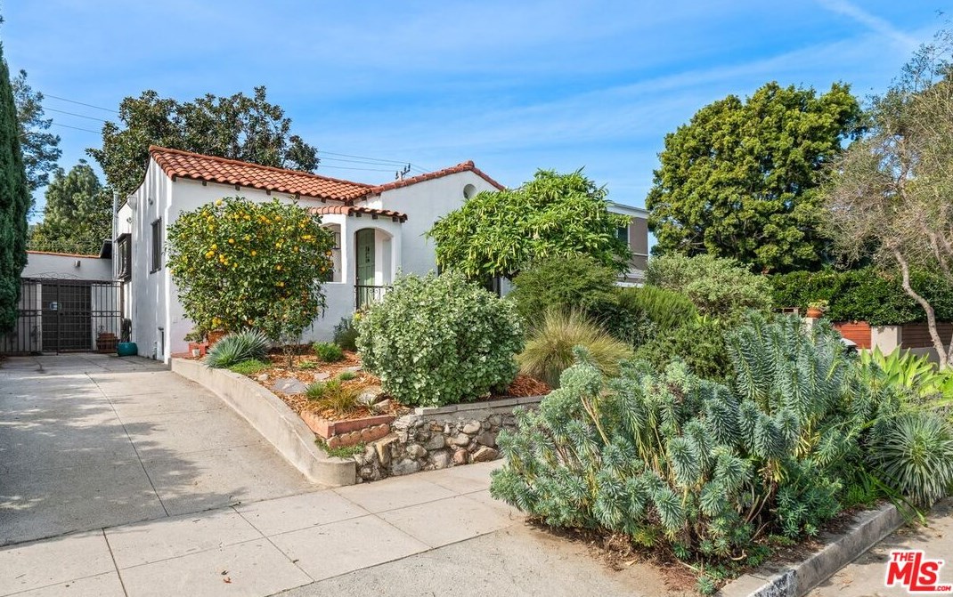 4154 Garden Ave, Los Angeles, CA 90039-1310
