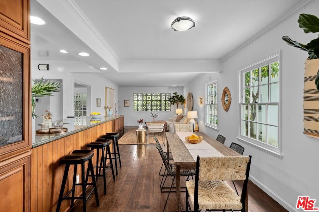 11038 Braddock Dr, Los Angeles CA  90230-4213 exterior