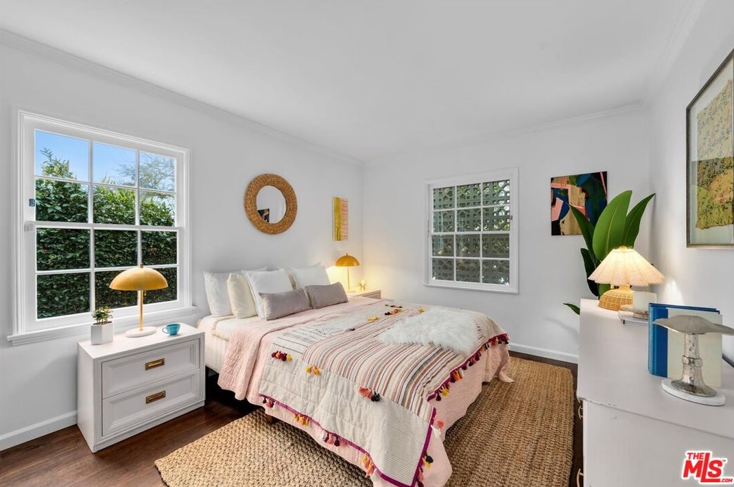 11038 Braddock Dr, Los Angeles CA  90230-4213 exterior