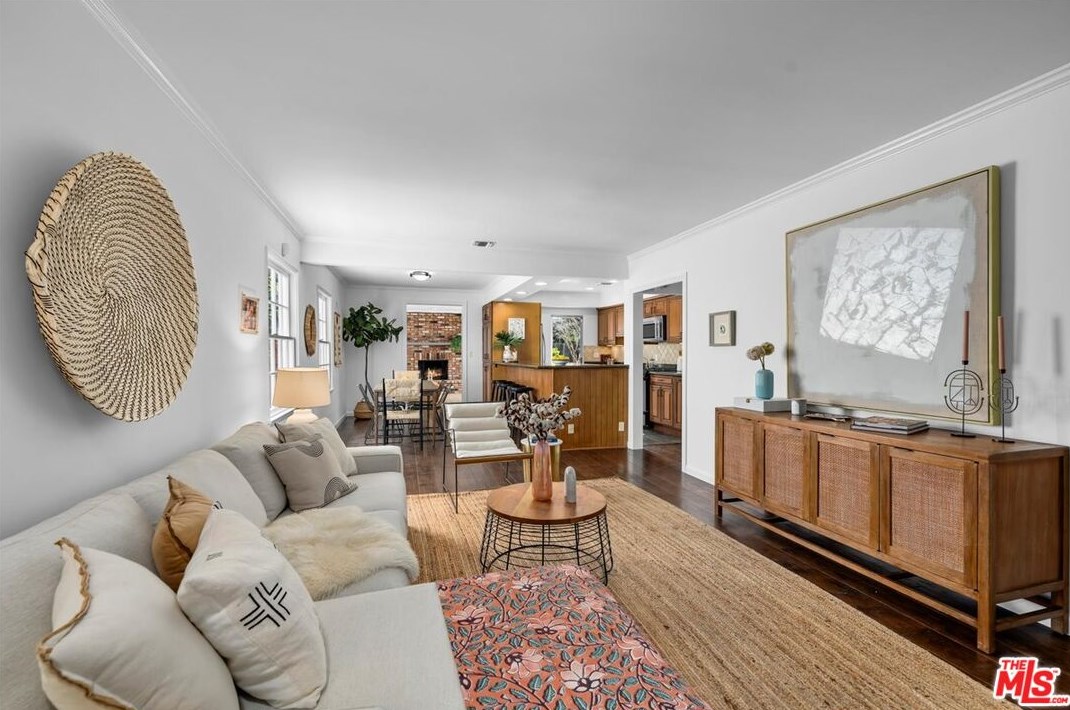 11038 Braddock Dr, Los Angeles CA  90230-4213 exterior