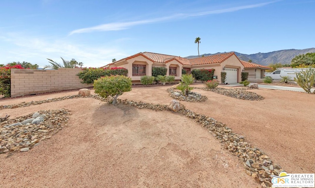 1493 Gem Cir, Palm Springs, CA 92262-2354
