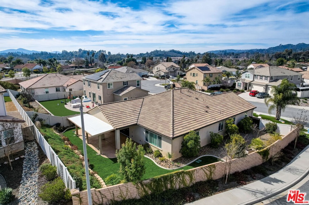 617 Lehner Ave, Escondido CA  92026-1511 exterior