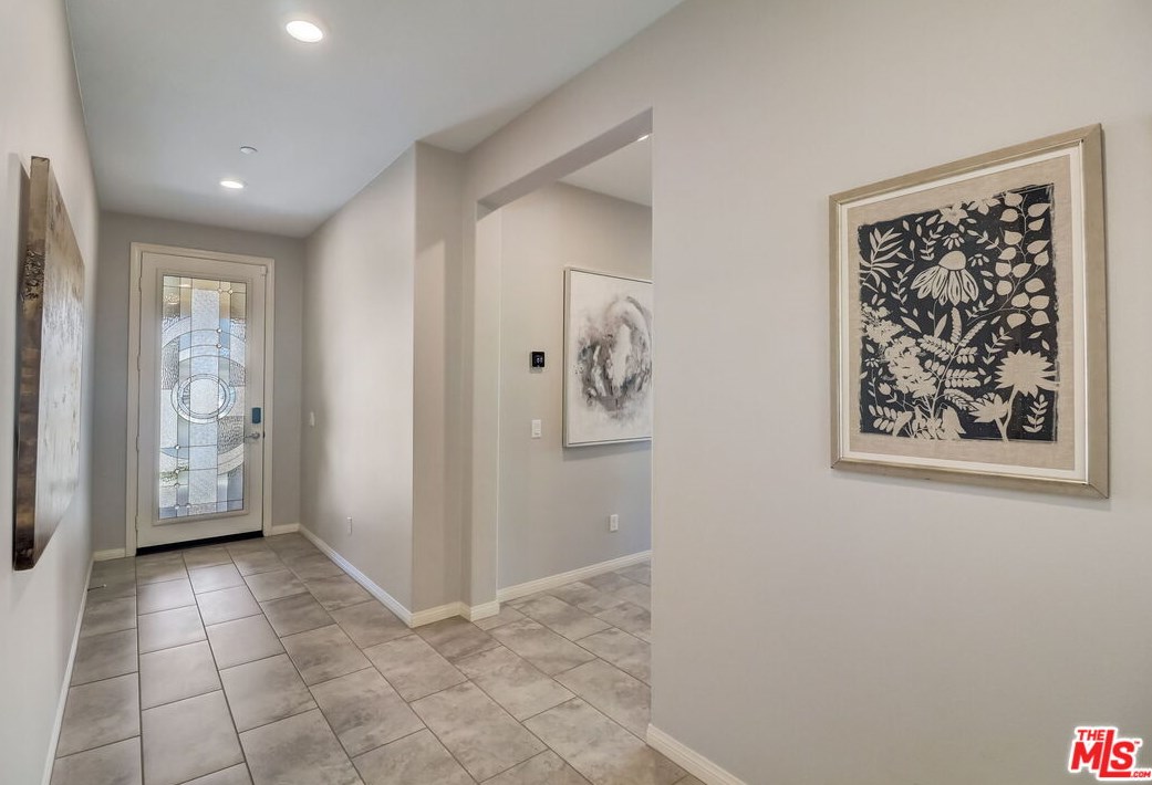 617 Lehner Ave, Escondido CA  92026-1511 exterior