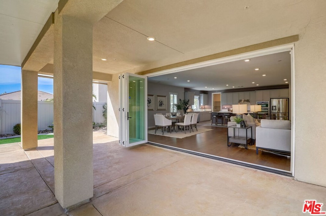 617 Lehner Ave, Escondido CA  92026-1511 exterior