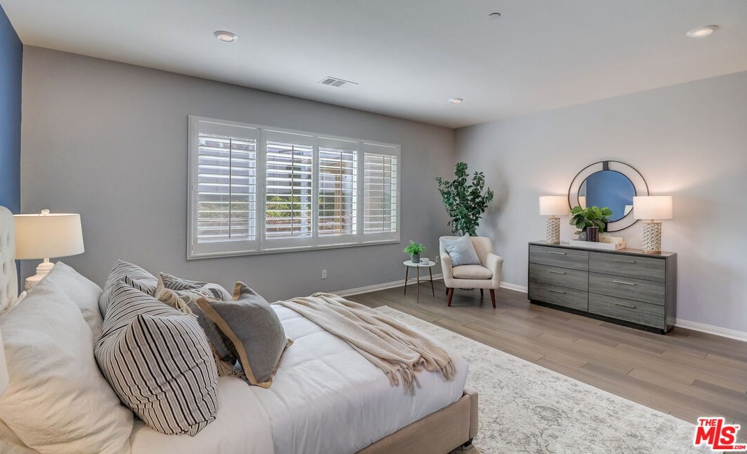 617 Lehner Ave, Escondido CA  92026-1511 exterior