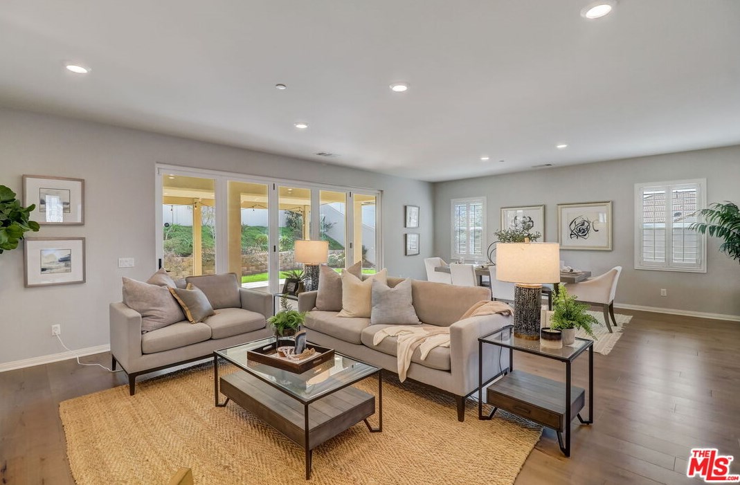 617 Lehner Ave, Escondido CA  92026-1511 exterior