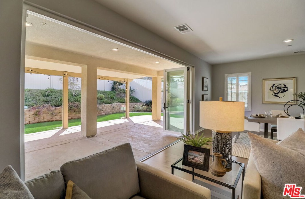 617 Lehner Ave, Escondido CA  92026-1511 exterior