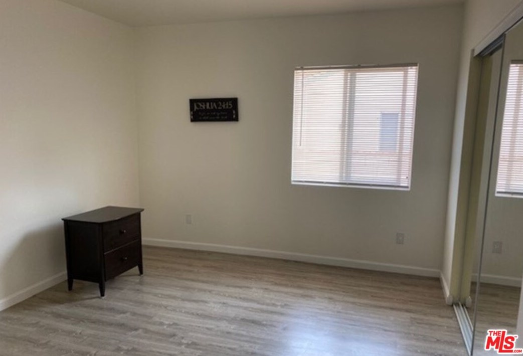 1111 83rd St, Los Angeles CA  90001-3313 exterior