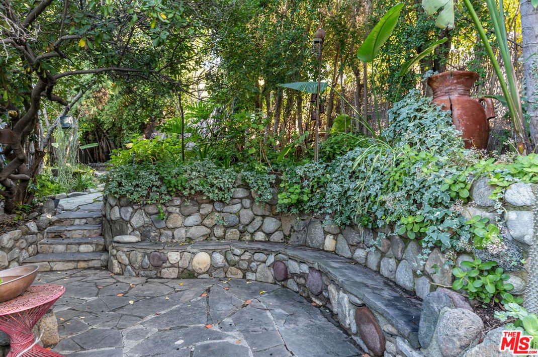 2380 Teviot St, Los Angeles CA  90039-3683 exterior