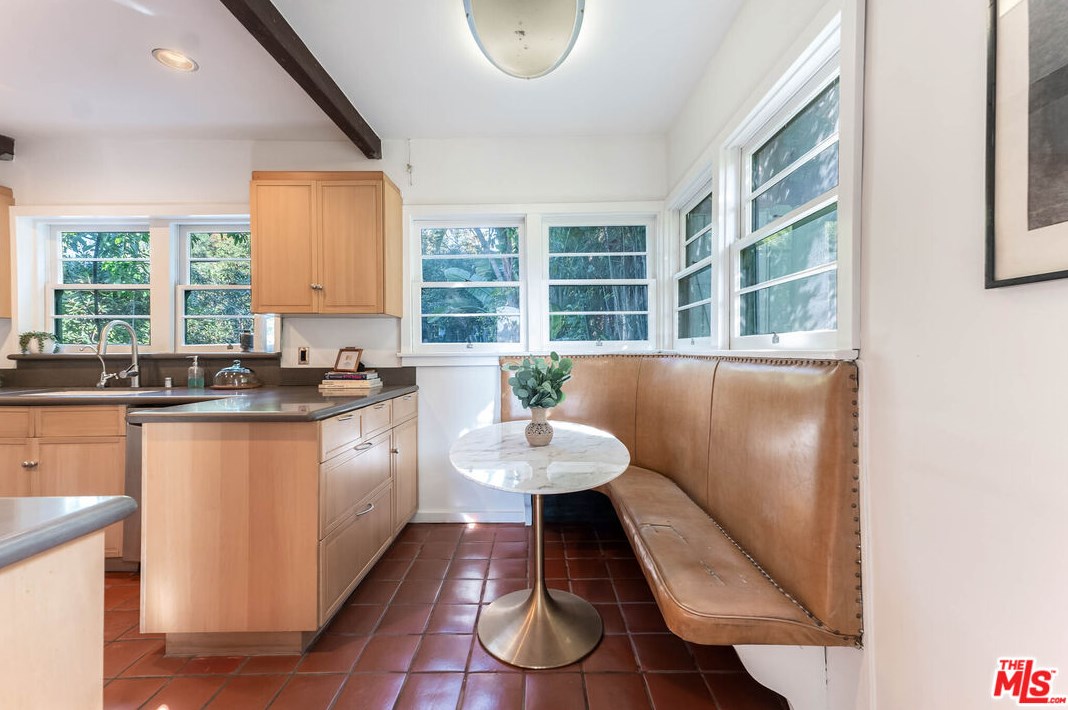 2380 Teviot St, Los Angeles CA  90039-3683 exterior