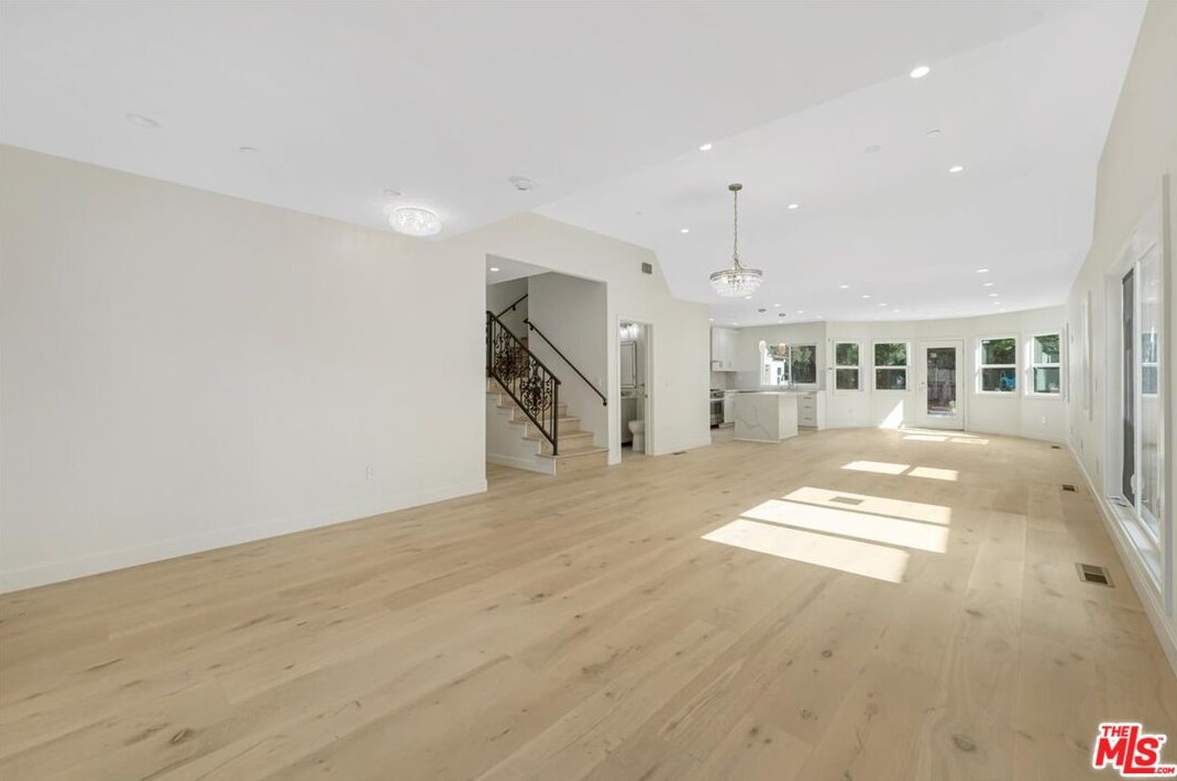 1928 Montecito Dr, Glendale CA  91208-1822 exterior