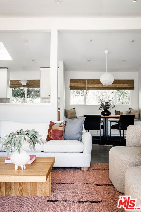 1664 Redesdale Ave, Los Angeles CA  90026-1654 exterior