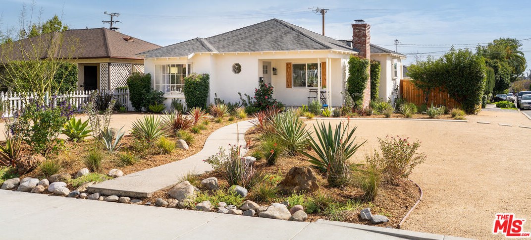 1580 New York Dr, Altadena, CA 91001