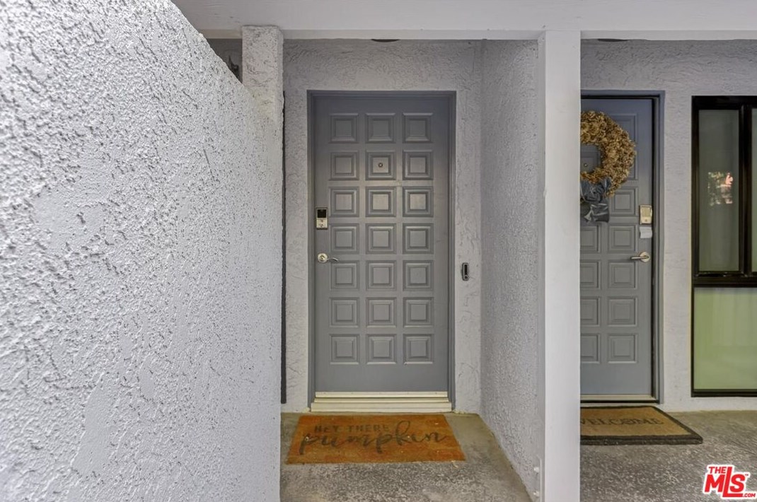29660 Zuma Bay Way, Malibu CA  90265-4149 exterior