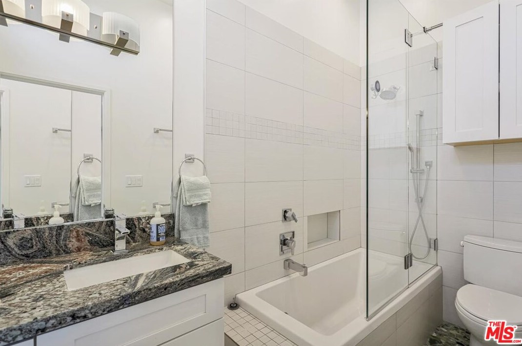 29660 Zuma Bay Way, Malibu CA  90265-4149 exterior