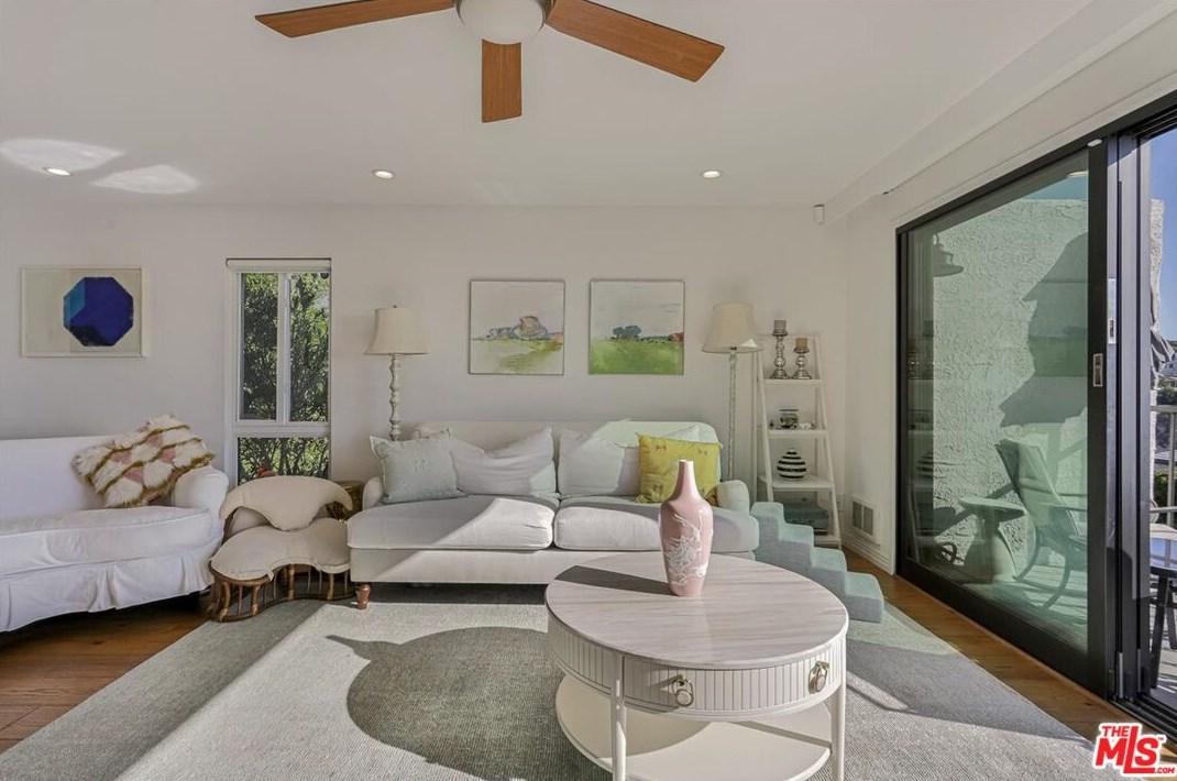 29660 Zuma Bay Way, Malibu CA  90265-4149 exterior