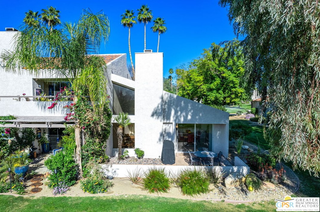 35078 Mission Hills Dr, Rancho Mirage CA  92270-1325 exterior