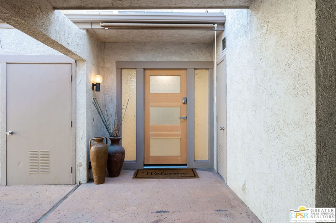 35078 Mission Hills Dr, Rancho Mirage CA  92270-1325 exterior