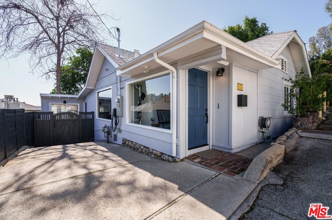 6036 Eucalyptus Ln, Los Angeles, CA 90042-1244