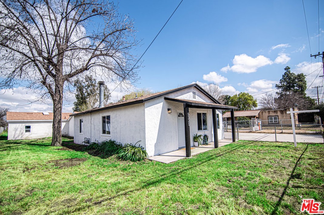 5325 34th St, Riverside, CA 92509