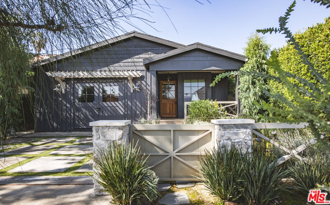3609 Gramercy Pl, Los Angeles CA  90018-4302 exterior