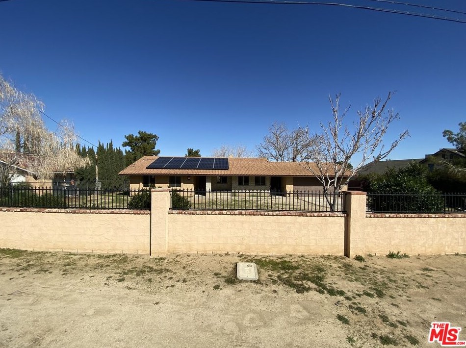 13245 Avenue, Pearblossom, CA 93553-3201