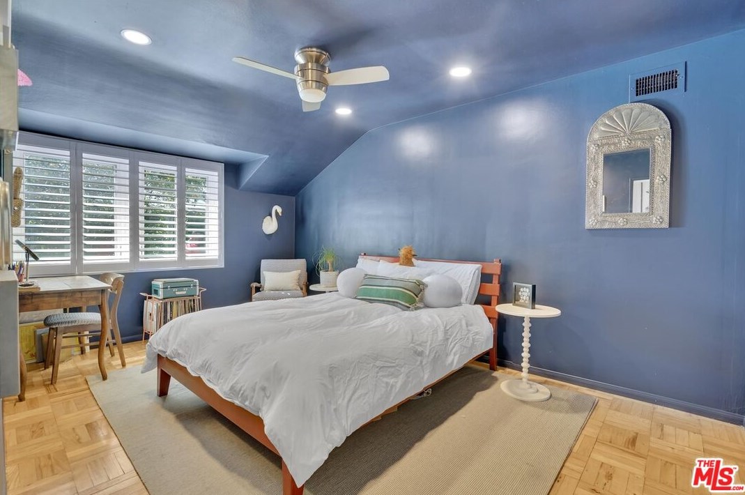 2844 Overland Ave, Los Angeles CA  90064-4218 exterior