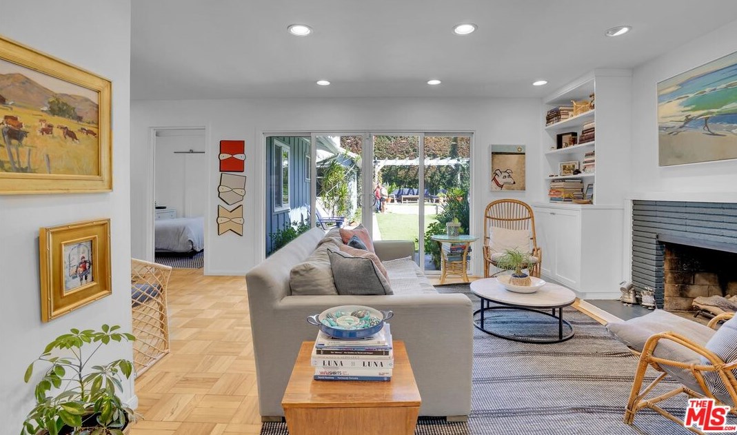 2844 Overland Ave, Los Angeles CA  90064-4218 exterior