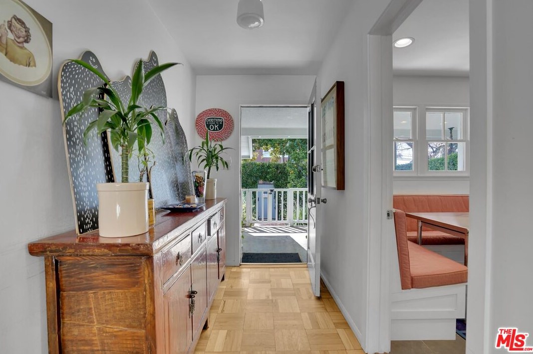 2844 Overland Ave, Los Angeles CA  90064-4218 exterior
