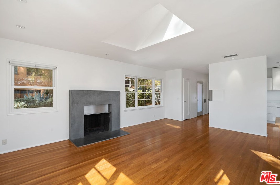 2837 Angus St, Los Angeles CA  90039-2630 exterior
