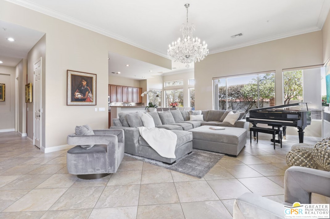 634 Big Canyon Dr, Palm Springs, CA 92264-7400