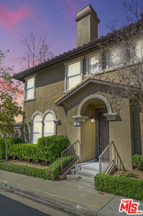 309 Eric Pl, Thousand Oaks, CA 91362-2690