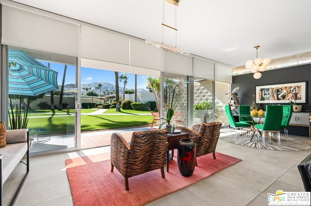 320 Desert Lakes Dr, Palm Springs CA  92264-5514 exterior
