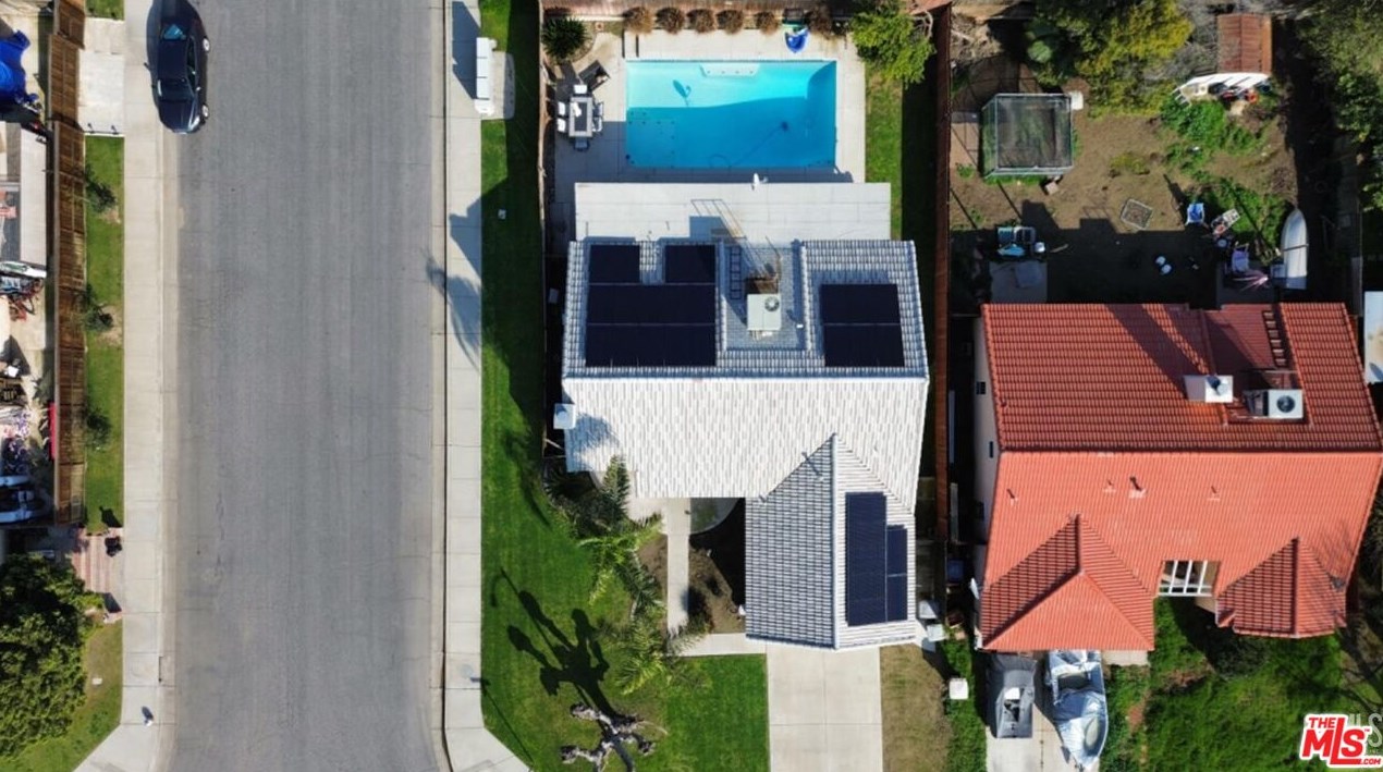 7400 Chilibre St, Bakersfield, CA 93313-4430