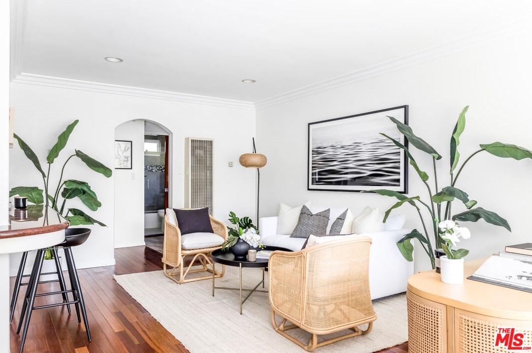 2721 2nd St #208, Santa Monica, CA 90405