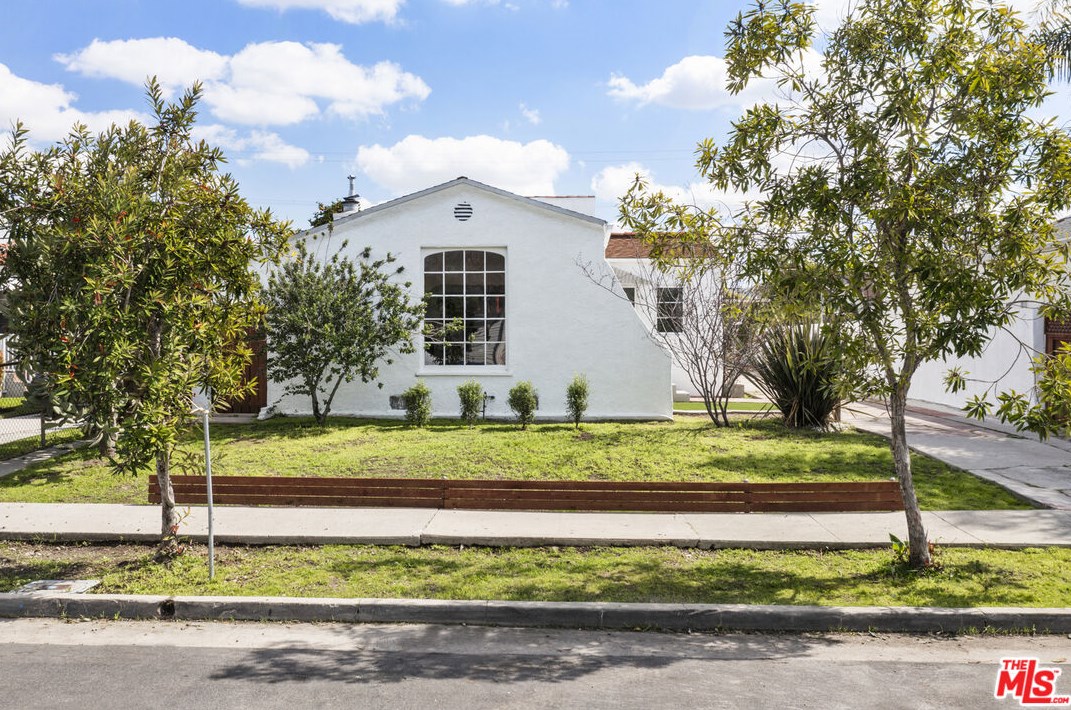 1820 Marvin Ave, Los Angeles, CA 90019-5123