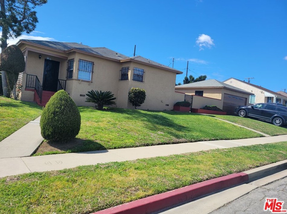 12125 Bremerton Way, Los Angeles, CA 90061-1757