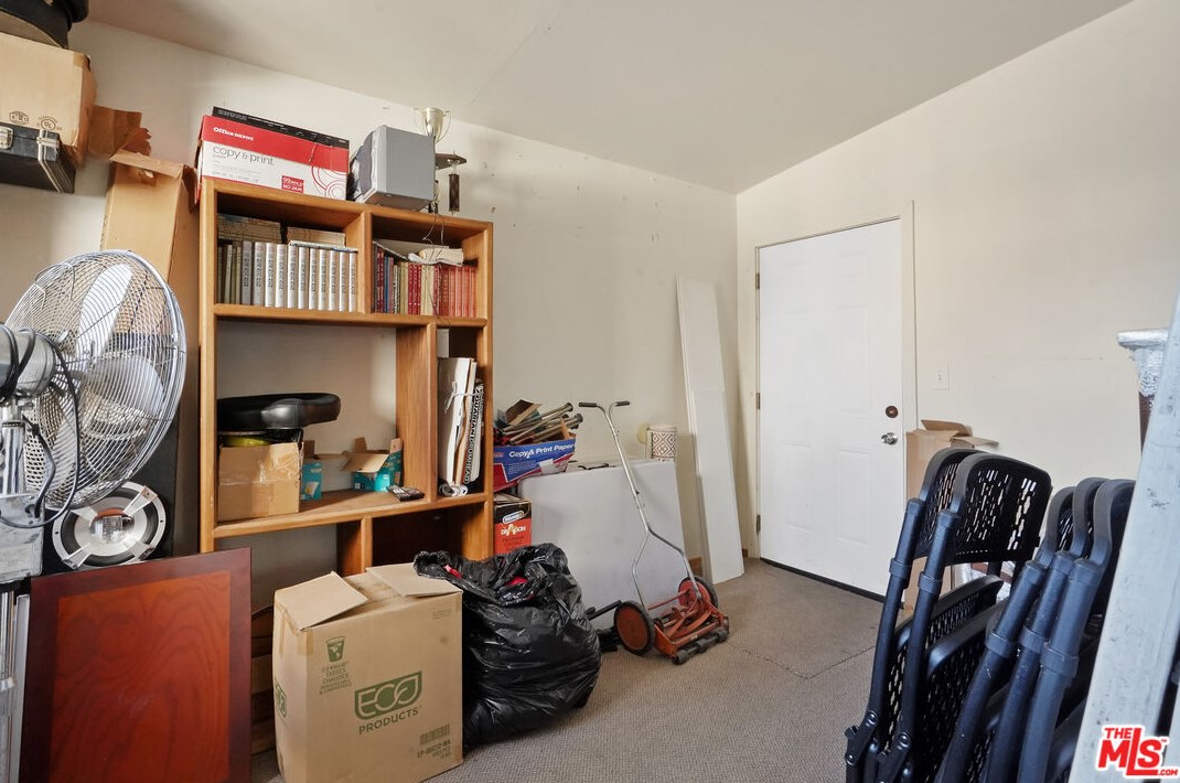 317 Palmer Ave, Glendale CA  91204-3206 exterior