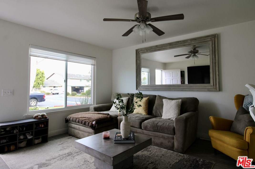 4721 Arena Cir, Huntington Beach CA  92649-3203 exterior