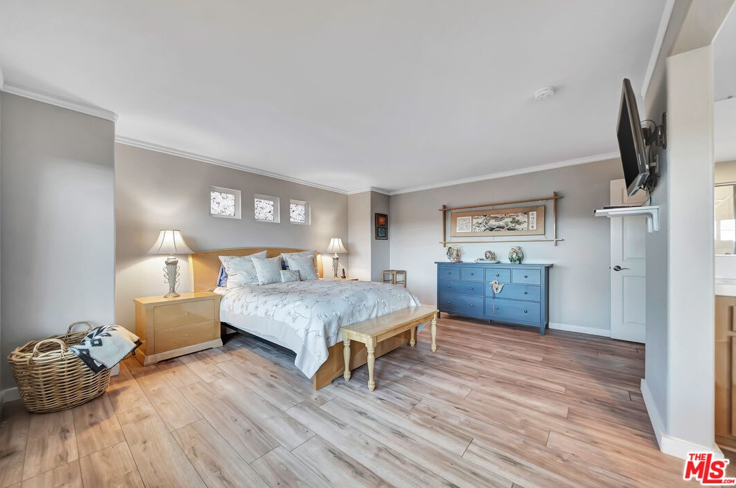 27122 Brown Oaks Way, Santa Clarita CA  91387-3894 exterior