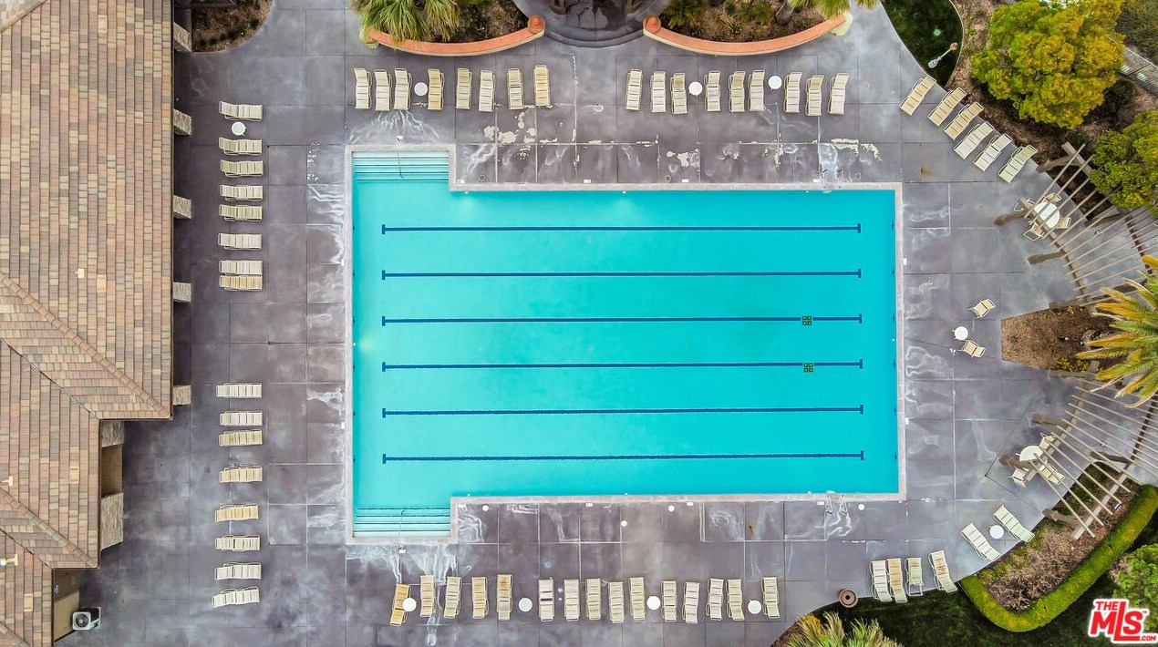 27122 Brown Oaks Way, Santa Clarita CA  91387-3894 exterior