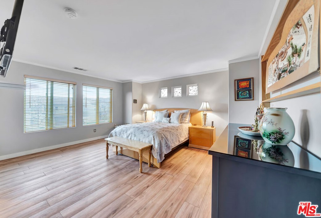 27122 Brown Oaks Way, Santa Clarita CA  91387-3894 exterior