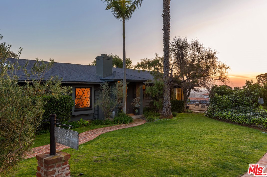 10684 Cranks Rd, Los Angeles CA  90230-5429 exterior