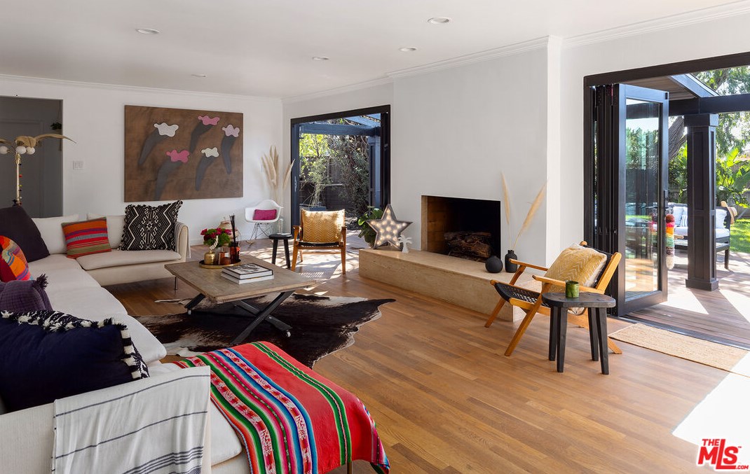 10684 Cranks Rd, Los Angeles CA  90230-5429 exterior