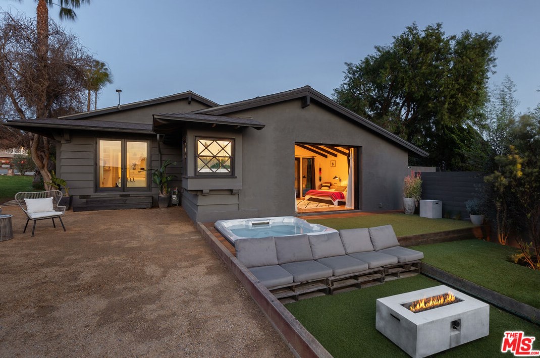 10684 Cranks Rd, Los Angeles CA  90230-5429 exterior